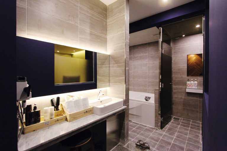 Bathroom 4, Brown Dot Hotel Daegu Hyeogsindosi, Dong