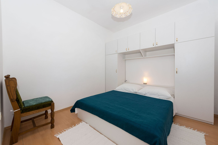 Others 2, Apartments Danica, Tisno