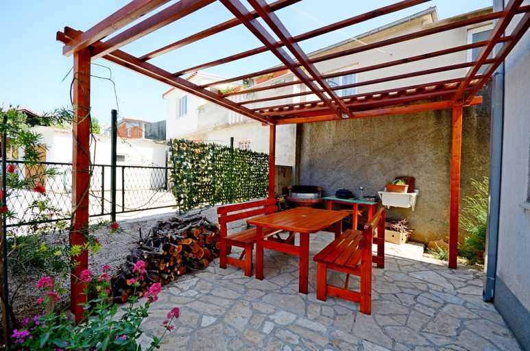 Others 4, Apartment Pavica, Rogoznica