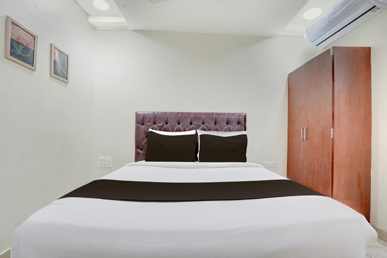 Room 4, Deluxe With Twin Bedthe Paradise Guest inn, Nellore
