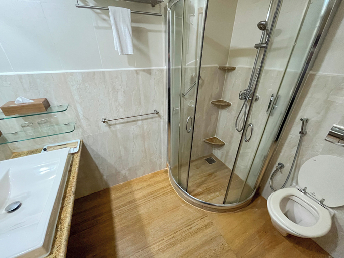 Bathroom 4, Acron Candolim Regina, North Goa