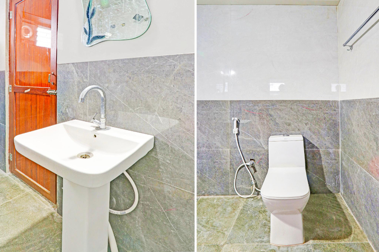 Bathroom, Hotel O Nandhi Inn, Karimnagar