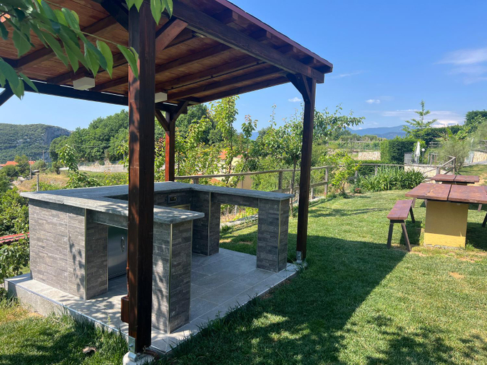 Others 4, Agriturismo Zenestrin, Savona