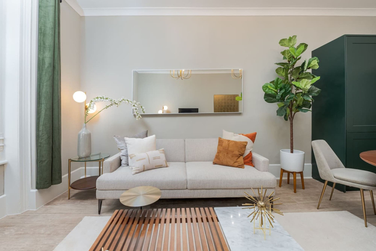 Room 1, Incredible Hyde Park Apartment PS5, London