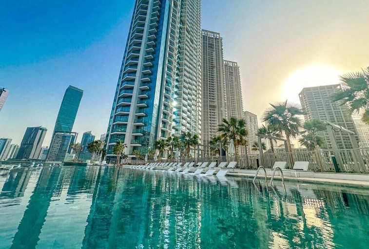 Pool 3, Luxury 1 BR with Stunning Water Views, Dubai