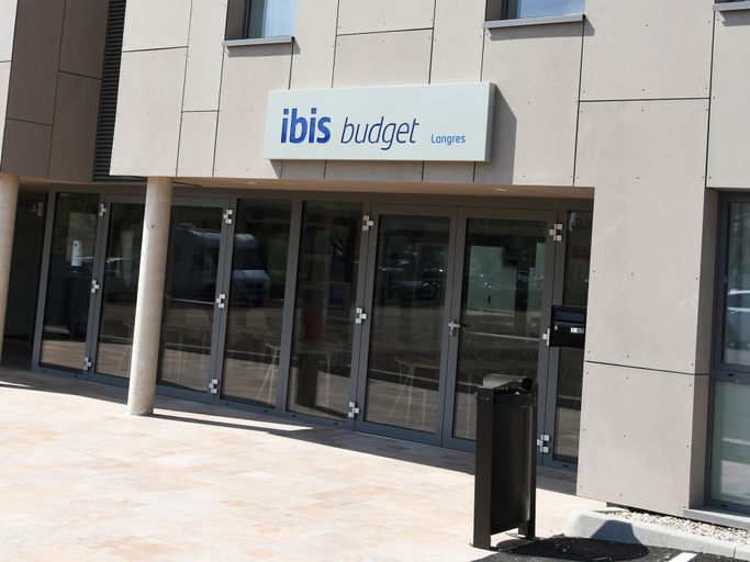 Exterior & Views 2, ibis budget Langres, Haute-Marne