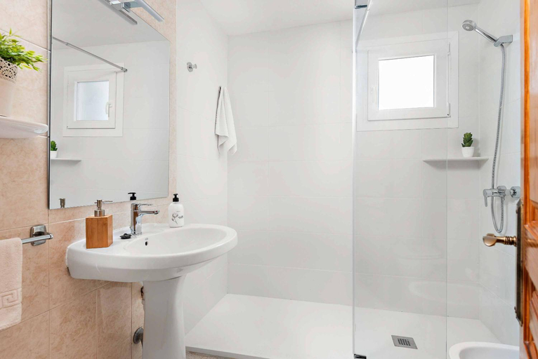 Bathroom 2, Villa Llevant Sol, Baleares