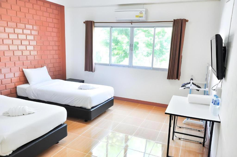 Bedroom 5, Bussarakam Place Hotel, Muang Chanthaburi