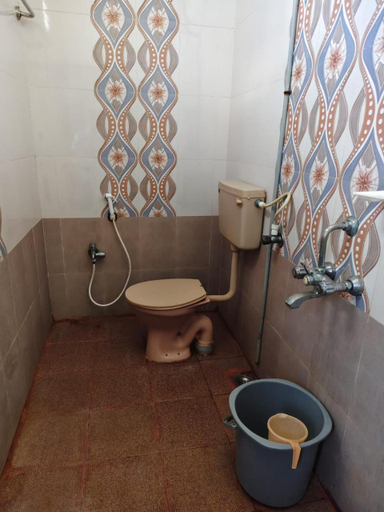 Bathroom 2, Skyway Rooms, Puducherry