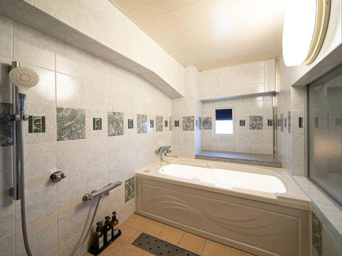 Bathroom 4, HOTEL U's Kouroen, Nishinomiya