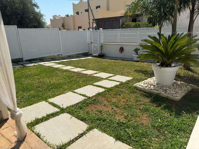 Others 5, Little house, Trapani