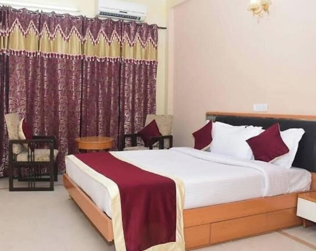 Room 4, Park In By Jolly Plaza, Reasi