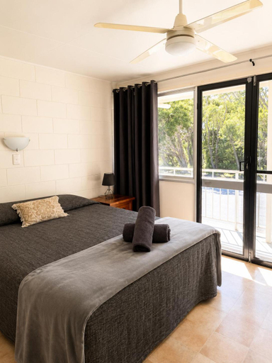 Bedroom 2, Pippies Backpacker Units, Cooloola (excl. Gympie)