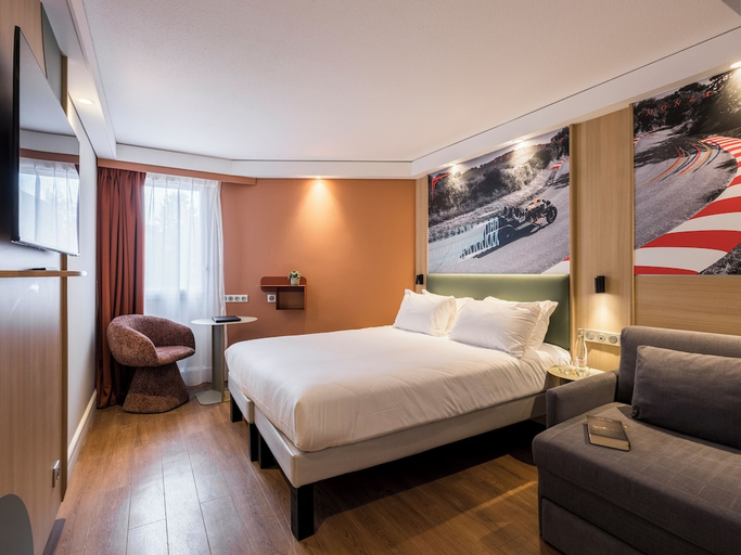Bedroom 5, ibis Styles Annecy Le Vieux, Haute-Savoie
