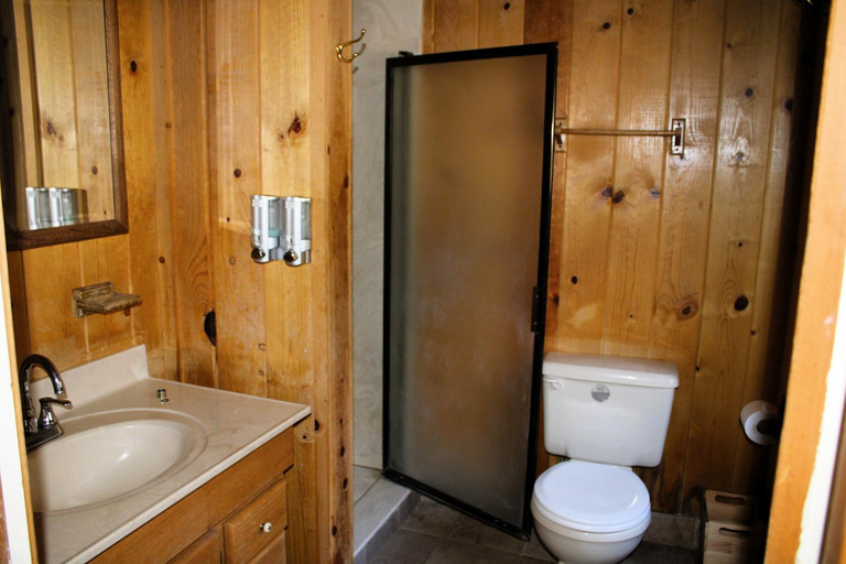 Bathroom 4, Drakesbad Guest Ranch, Plumas
