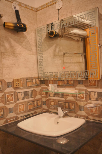 Bathroom 4, Burj A Zafar, Rawalpindi