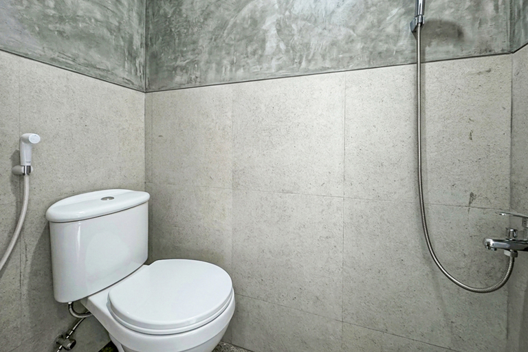 Bathroom, Urbanview YO Living UNS Solo, Solo