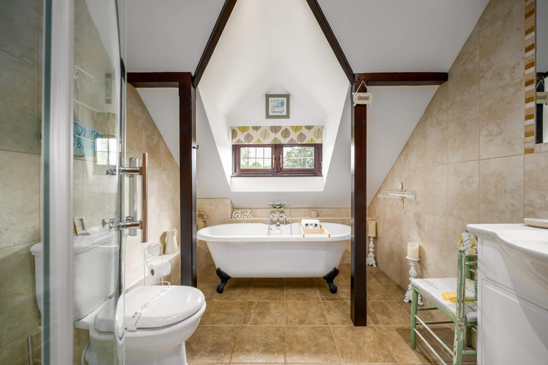 Bathroom 3, Fern Cottage, Dorset