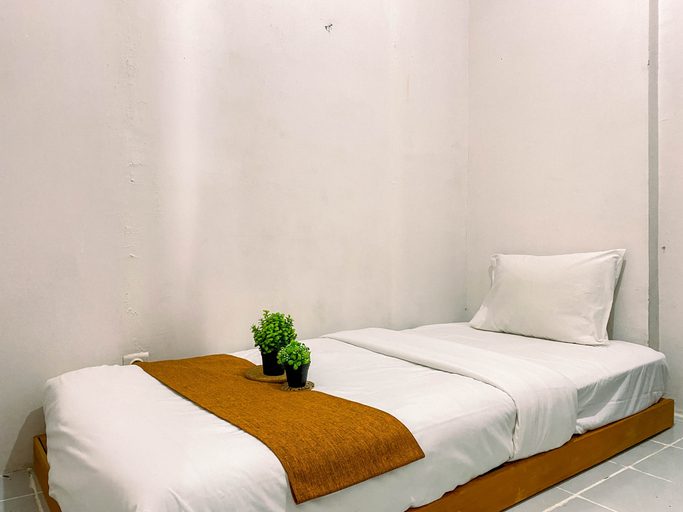 Bedroom 2, Classic and Functional 2BR at Apartment Menara Cawang By Travelio, East Jakarta