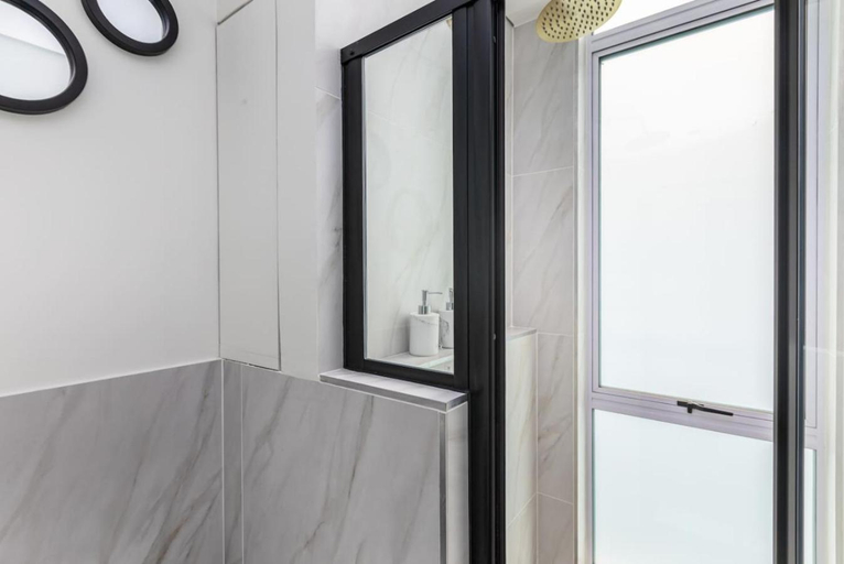 Others 4, Luxurious Apartment, City of Cape Town