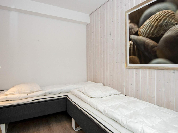 Bedroom 2, 4 star holiday home in Wendtorf, Plön