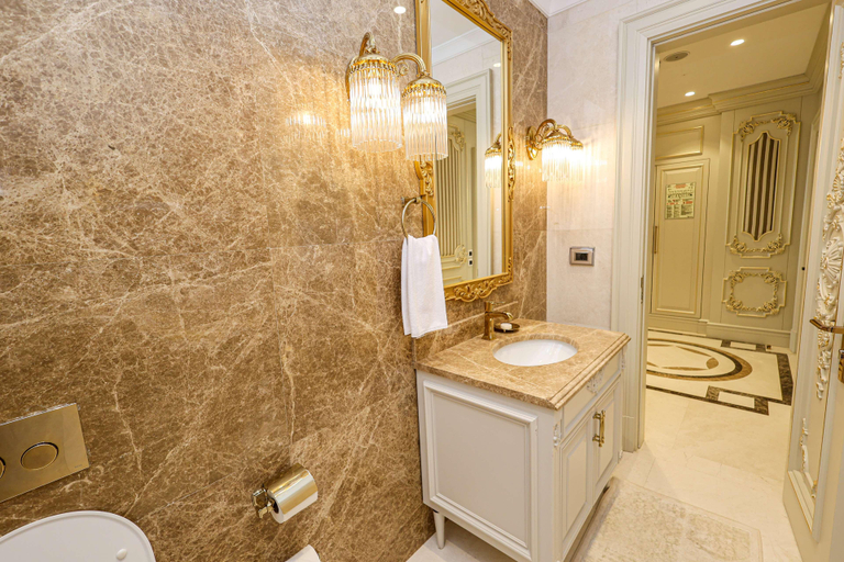 Bathroom 4, Hilton Garden Inn Samarkand Sogd, Jomboy