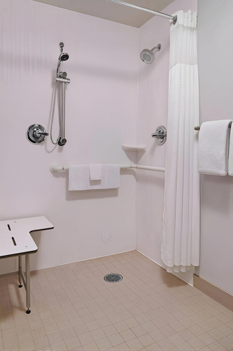 Bathroom 3, Comfort Inn & Suites Eden Prairie - Minneapolis Southwest, Hennepin