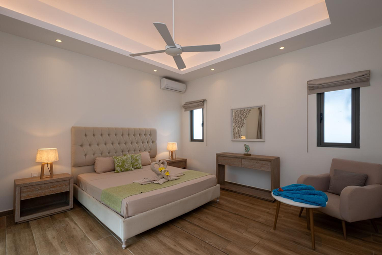 Others 4, Villa Paradis