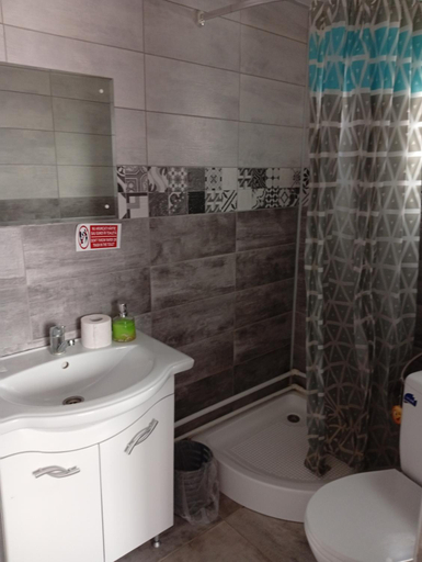 Bathroom 3, ASK MOUNTAIN, Busteni
