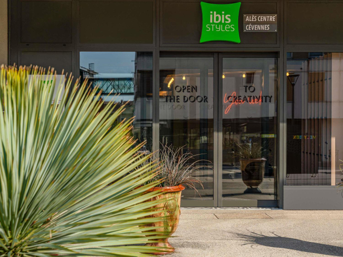 Exterior & Views, Ibis Styles Alès Centre Cévennes, Gard