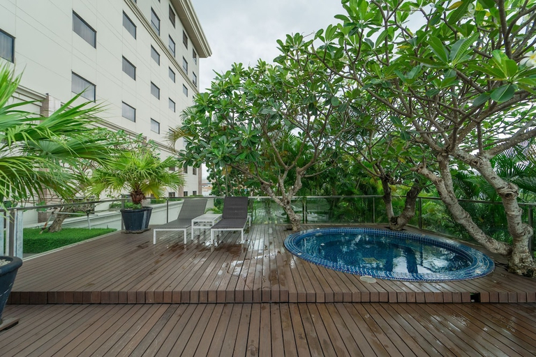 Sport & Beauty 2, I Hotel Batam, Batam