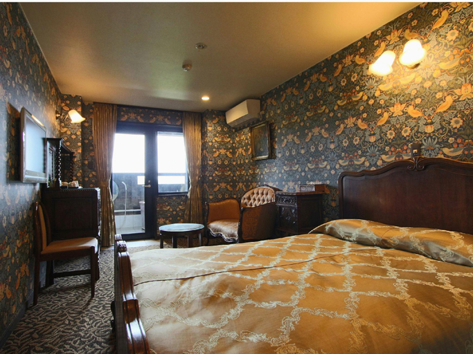 Bedroom, Hanakaisen ToTo, Toba