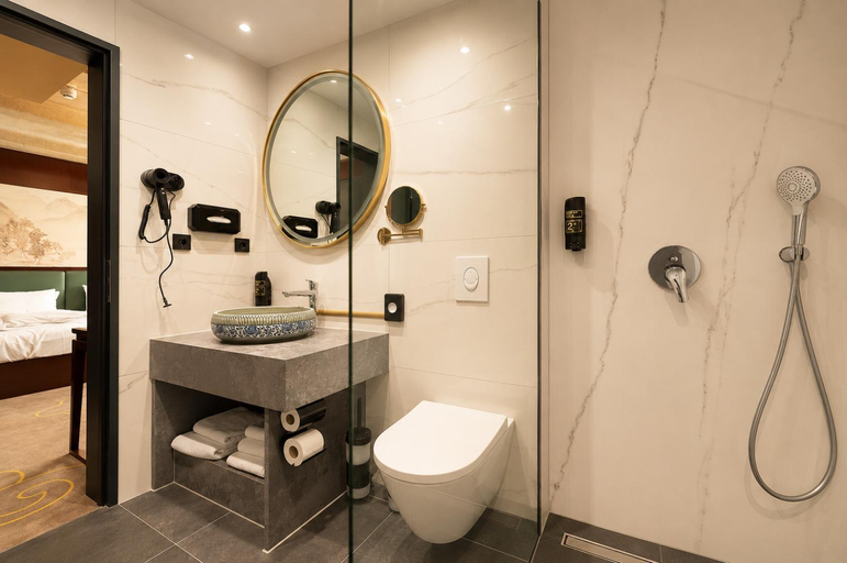 Bathroom 3, Olive INN Berlin, Berlin