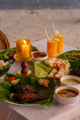 Food & Drinks