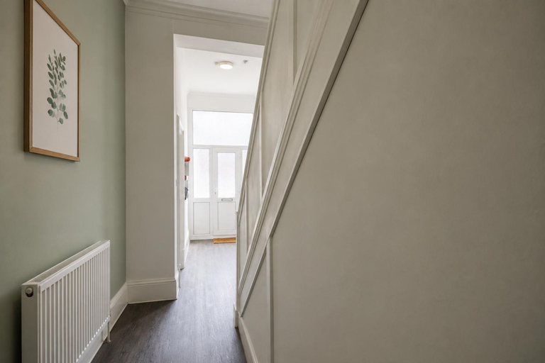 Others 5, Myrtle Villas, Kingston upon Hull