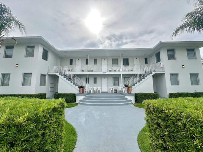 Exterior & Views 1, Summerland Suites, Broward