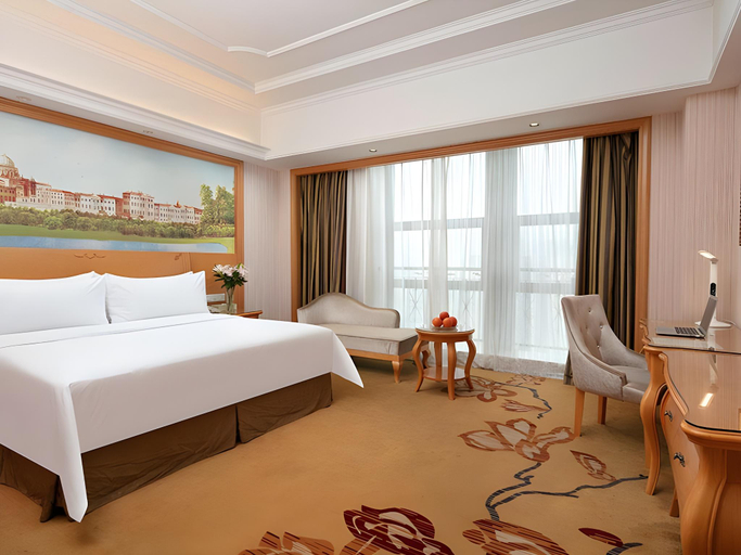 Bedroom 2, Vienna International Hotel JiuJiang shili ancient street, Jiujiang