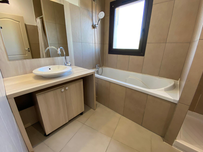 Bathroom 5, Residence Lagrange Vacances L'Oustau de Sorgue, Vaucluse