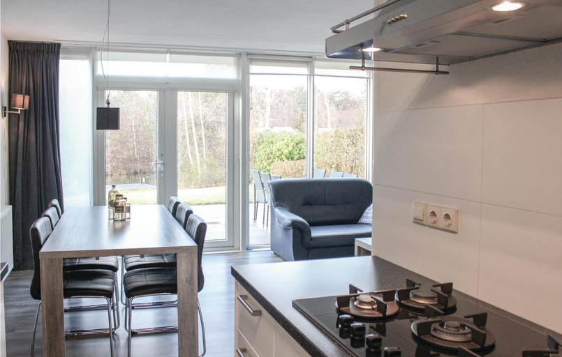 Kitchen 3, Amazing Home In Vlagtwedde With Wifi, Vlagtwedde