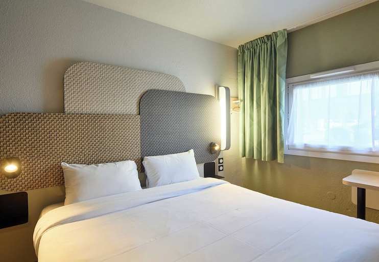 Bedroom 2, B&B Hotel Viry-Châtillon, Essonne