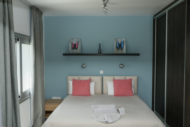 Bedroom 2, Silver Sea Holiday Apartments