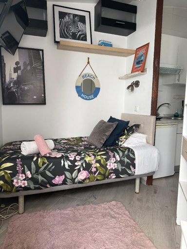 Bedroom 2, Gobeach Small Studio 8sq Completely Independent, Sevilla