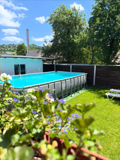 Others 5, Cottage RoKSa 2 з басеином, Skolivs'kyi