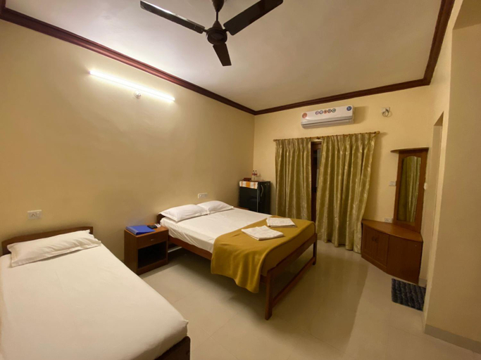 Bedroom, Henry's Place, North Goa