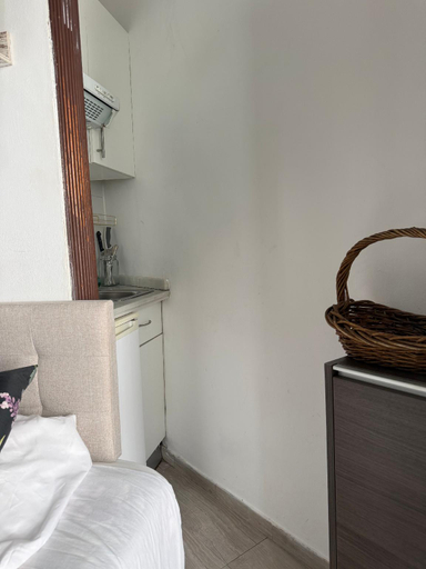 Bedroom 3, Gobeach Small Studio 8sq Completely Independent, Sevilla
