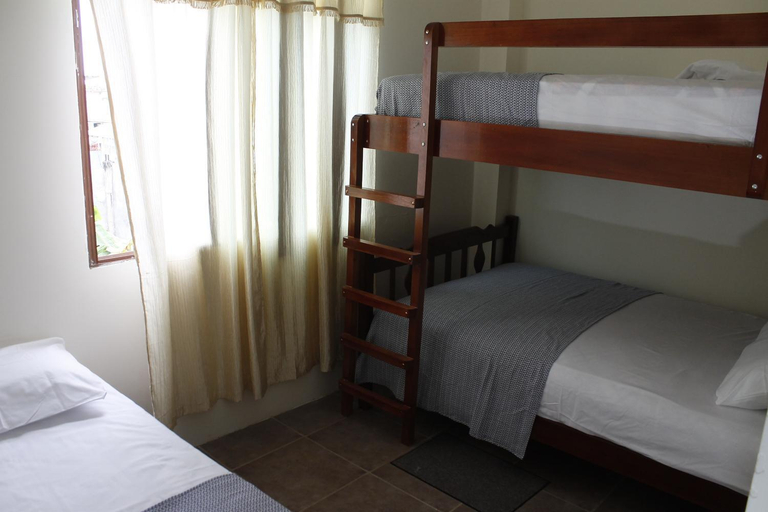 Bedroom 2, Hotel Estacion del Sol, Santa Elena