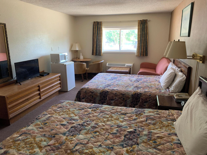 Bedroom 3, Americas Best Value Inn Macomb, McDonough