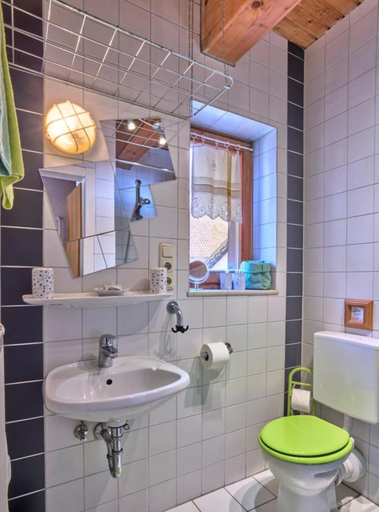 Bathroom 2, Grashofle, Freyung-Grafenau