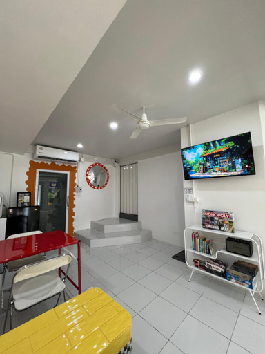 Others 3, One life Hostel, Muang Chiang Mai