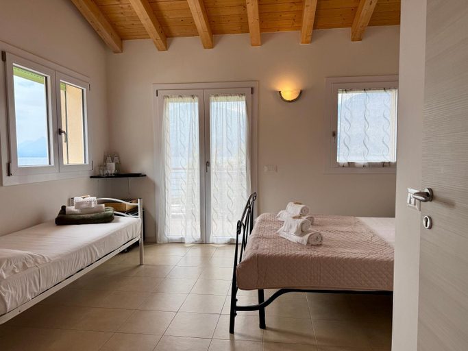 Bedroom 2, Camping Antonio, Verona